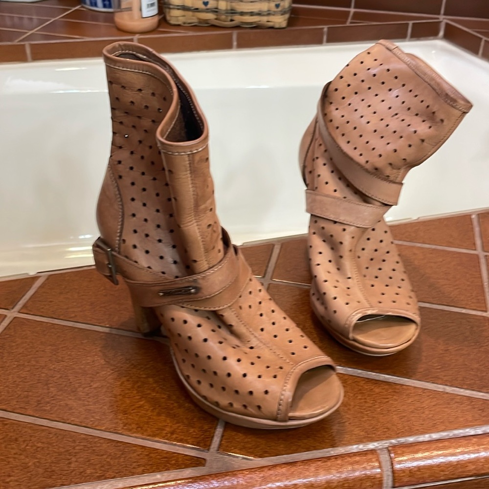 Diesel open Toe Boots